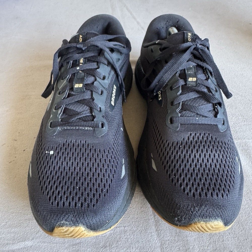 Size 10.5 - Brooks Adrenaline GTS 23 Mens Black Running Sneakers 1103911D056 - Picture 2 of 11